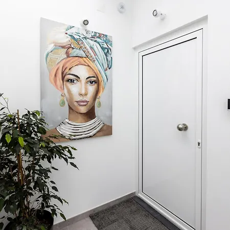 Live In شقة أفيرو