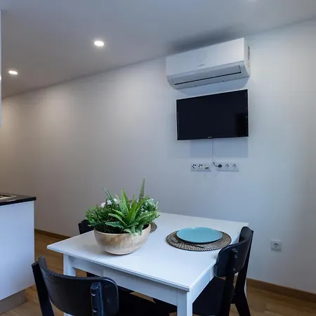 شقة Live In أفيرو